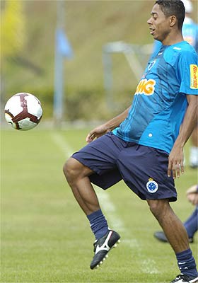 Invicto no clássico, Paraná quer sentir de novo o gosto de bater o Atlético